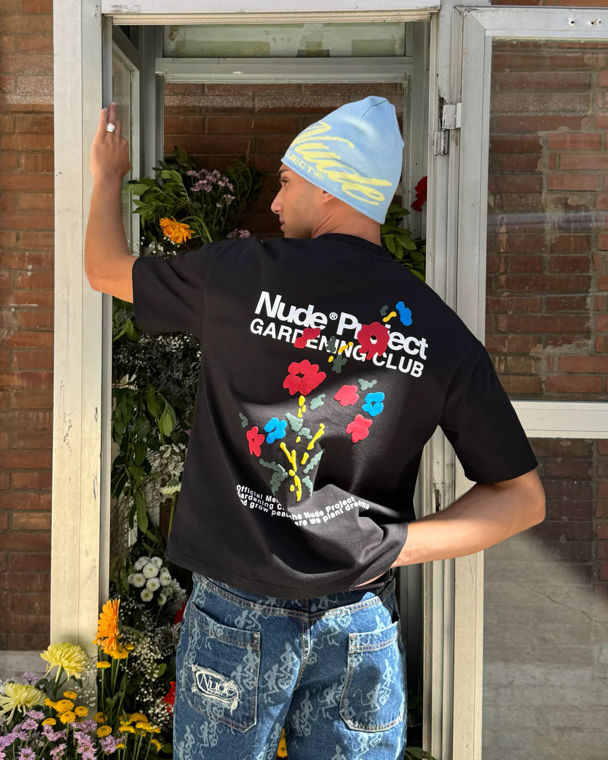 Camiseta Floreta Negro